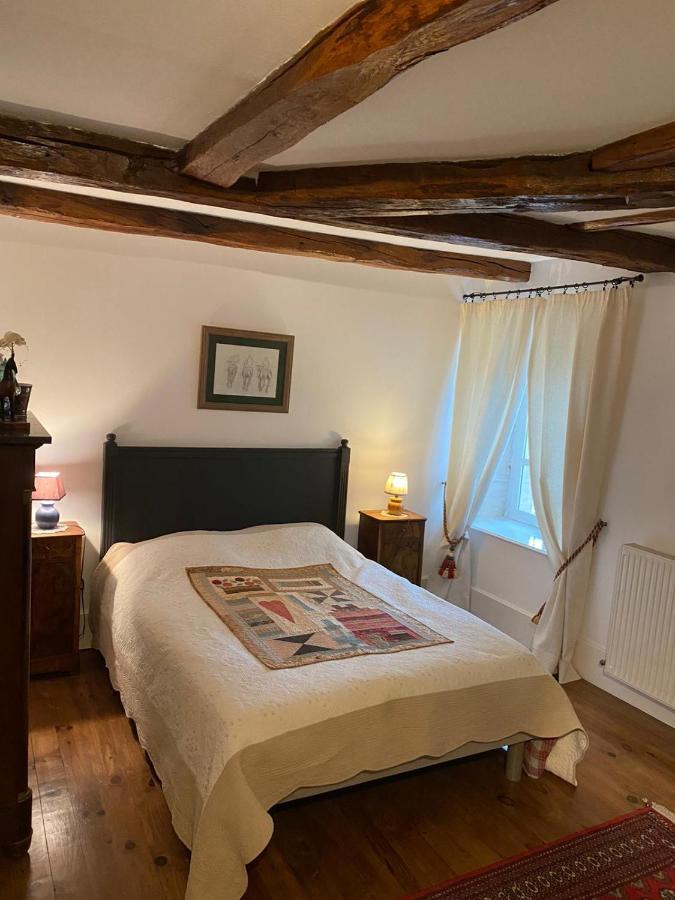 Le Pigeonnier De Saint-Loup Bed And Breakfast Bagian luar foto