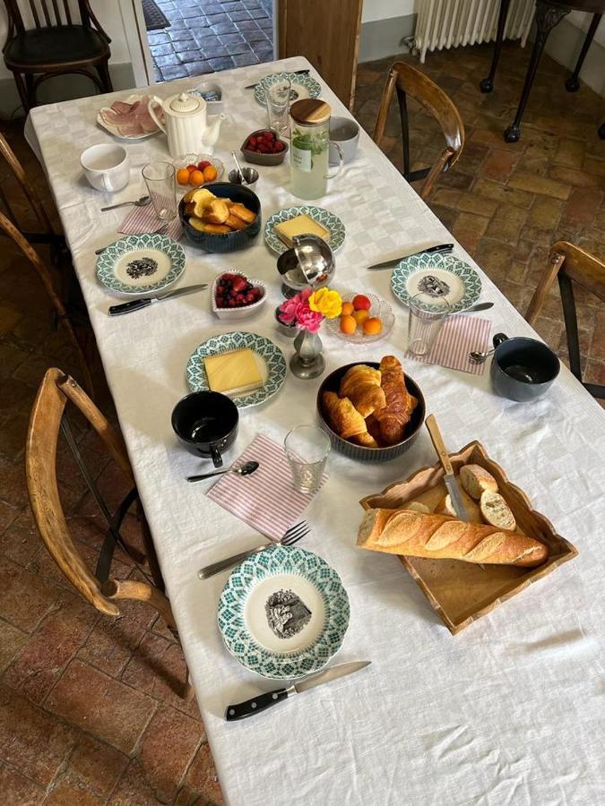 Le Pigeonnier De Saint-Loup Bed And Breakfast Bagian luar foto