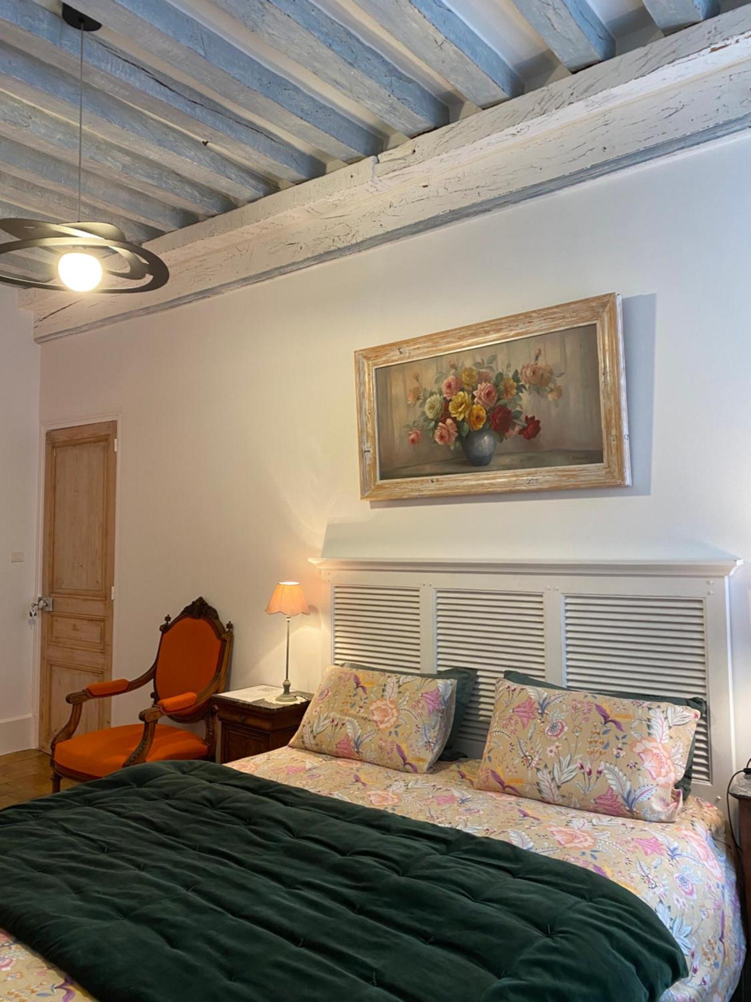 Le Pigeonnier De Saint-Loup Bed And Breakfast Bagian luar foto